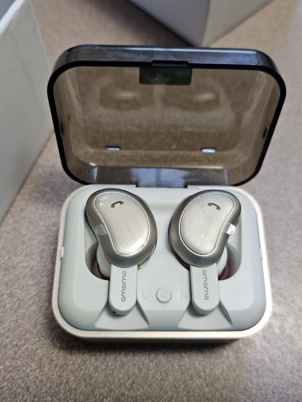 NIB Amorno Bluetooth Ear Buds HM2060